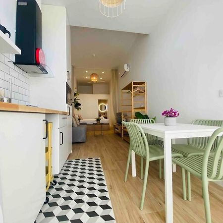 Nice & Cozy Flat Close The Beach Валенсия Екстериор снимка