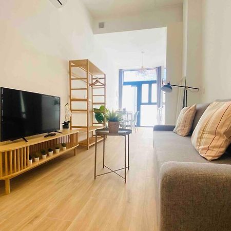 Nice & Cozy Flat Close The Beach Валенсия Екстериор снимка